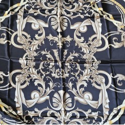 Foulard carré soie noir